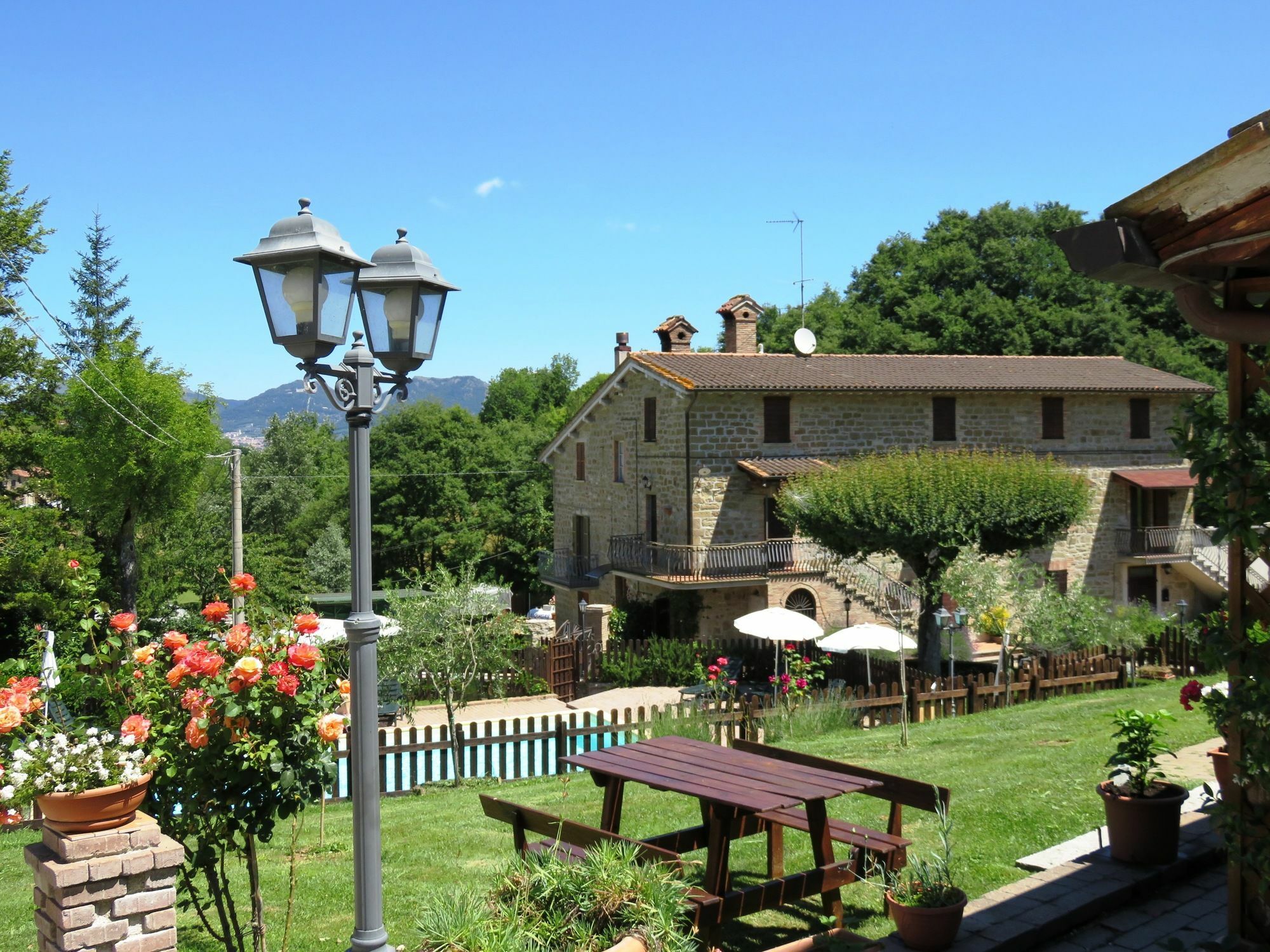 Agriturismo Ponte Di Riocchio Gubbio Exterior foto